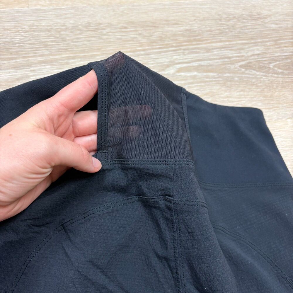 Athleta Trekkie Crop Tight Women's 8 Color Black - Picture 6 of 8